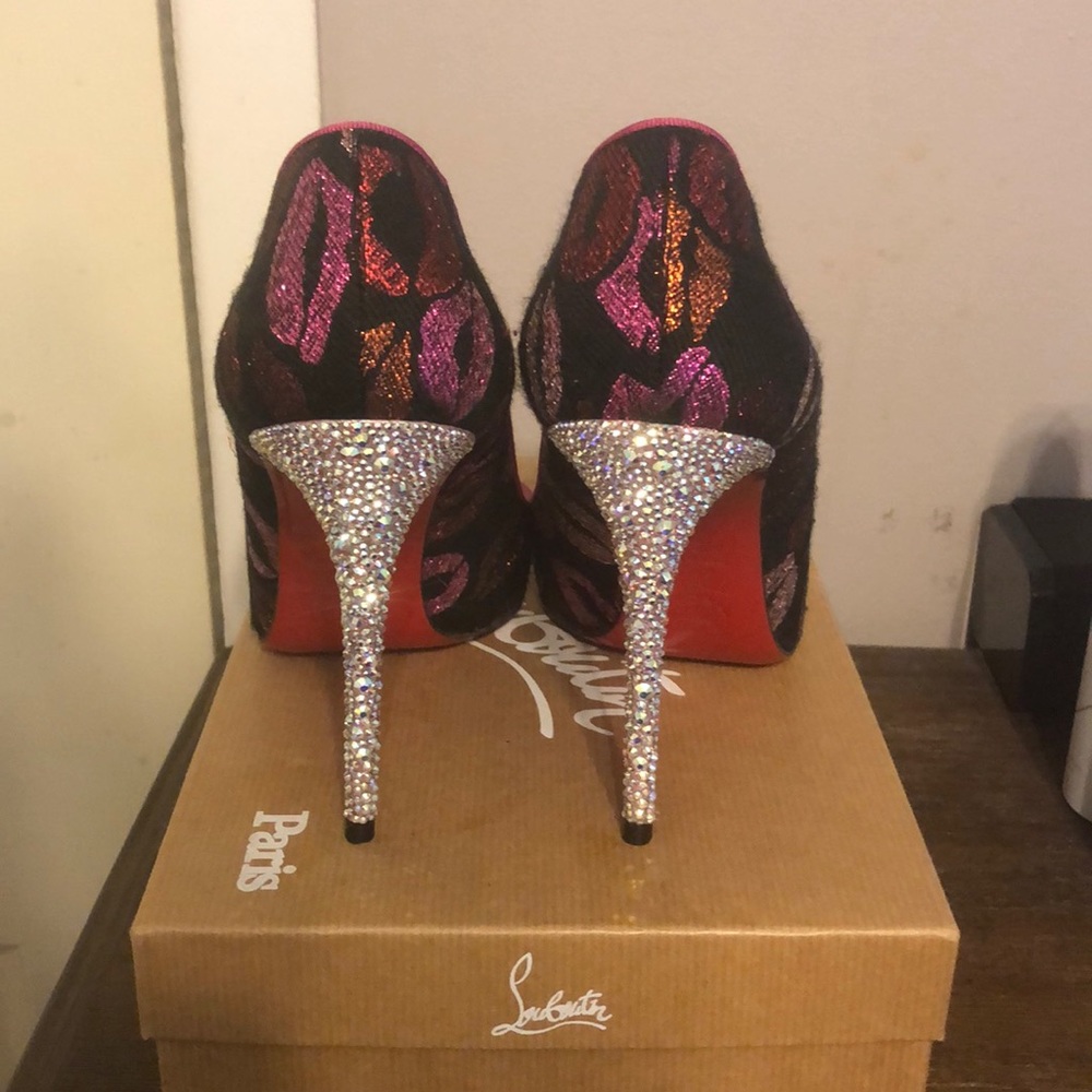 LOUBOUTIN Heels - Picture 3 of 3